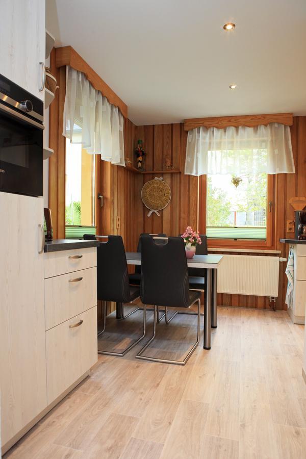 Ferienhaus Erzgebirge An der Trebe mit Kamin und Sauna Neuhausen  Exterior foto